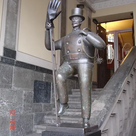 Skolas 22 * Riga